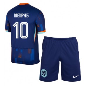 Holland Memphis Depay #10 Replika Babytøj Udebanesæt Børn EM 2024 Kortærmet (+ Korte bukser)